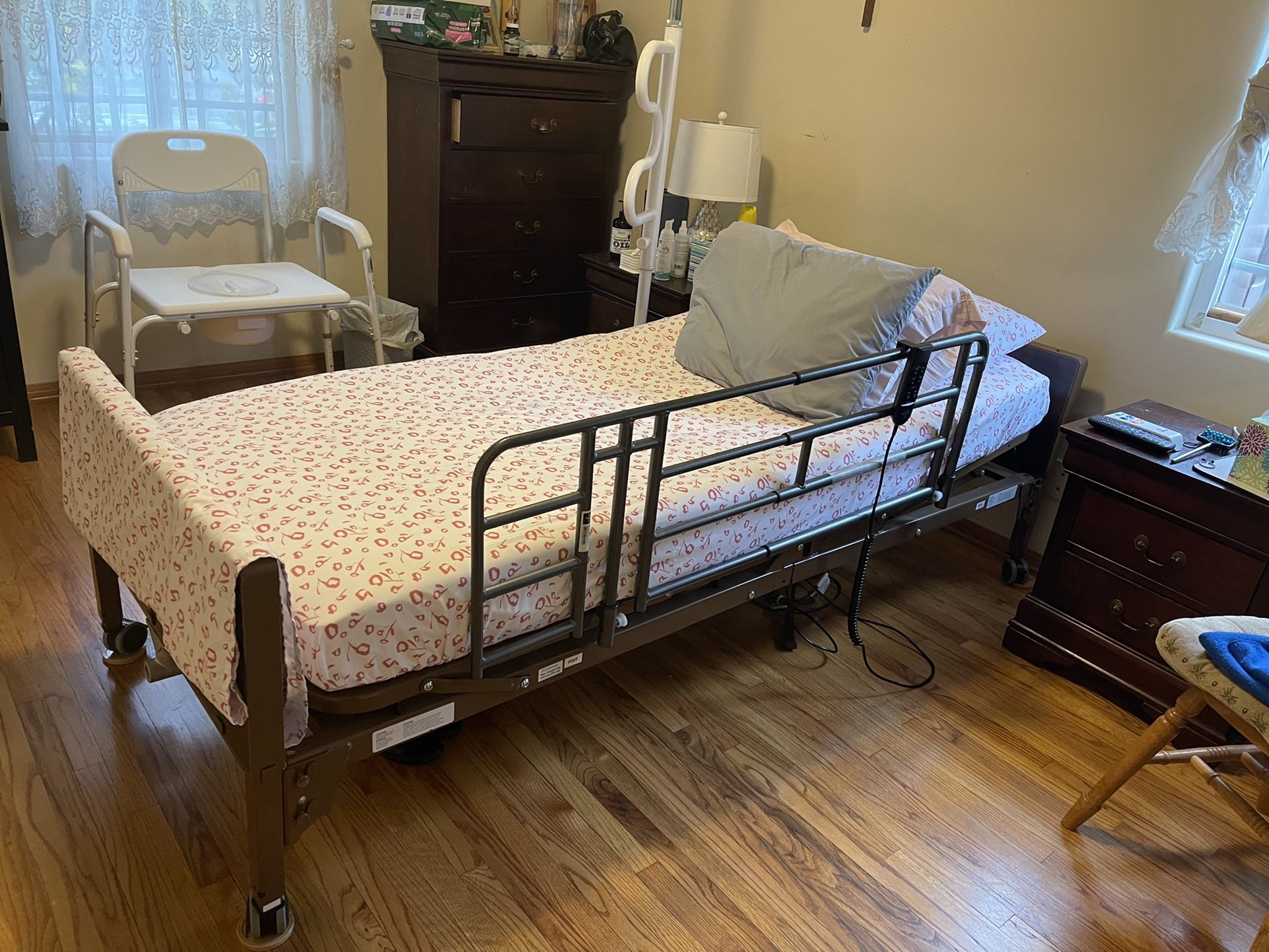 Medline Basic Full-Electric Bed from Medline