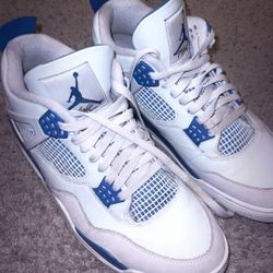 Jordan 4’s Retro