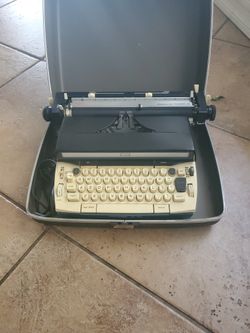 Sears Medalist Electric Typewriter - Vintage & collectiblesÂ