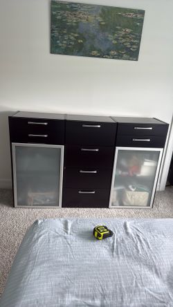 Modern European Dresser With 8 Drawers & 2 Glass Panels Shelves