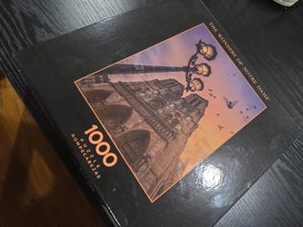 1000 Piece Notre Dame Puzzle