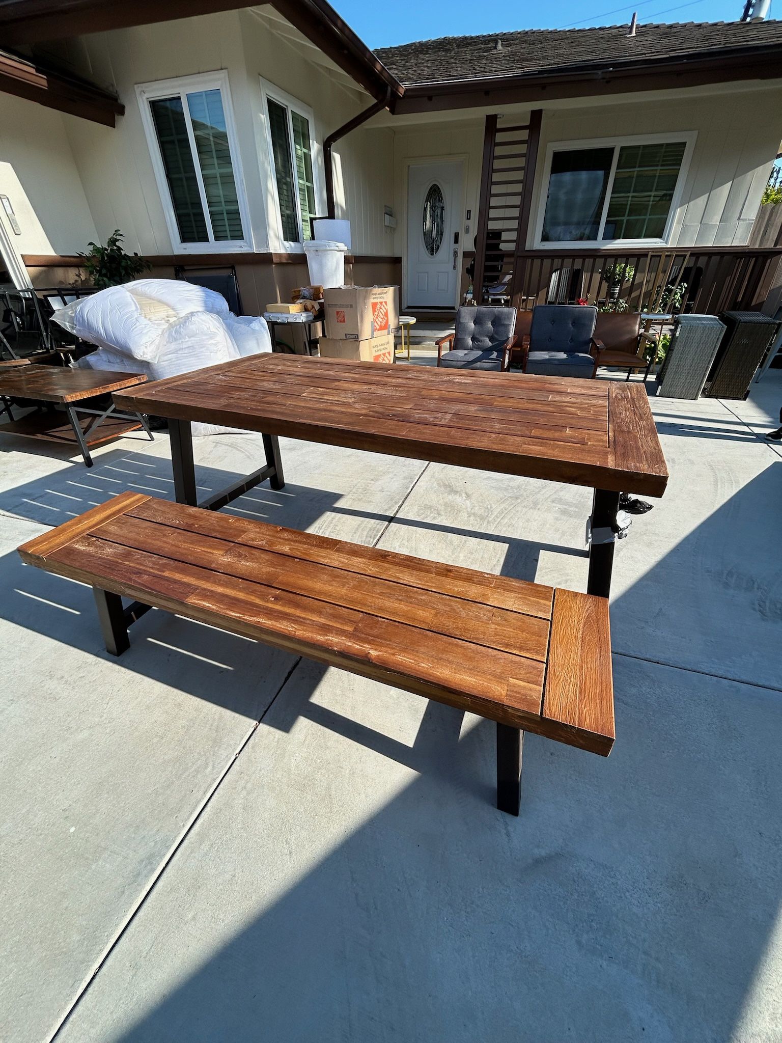 Outdoor Picnic Table Set Perfect For Dining