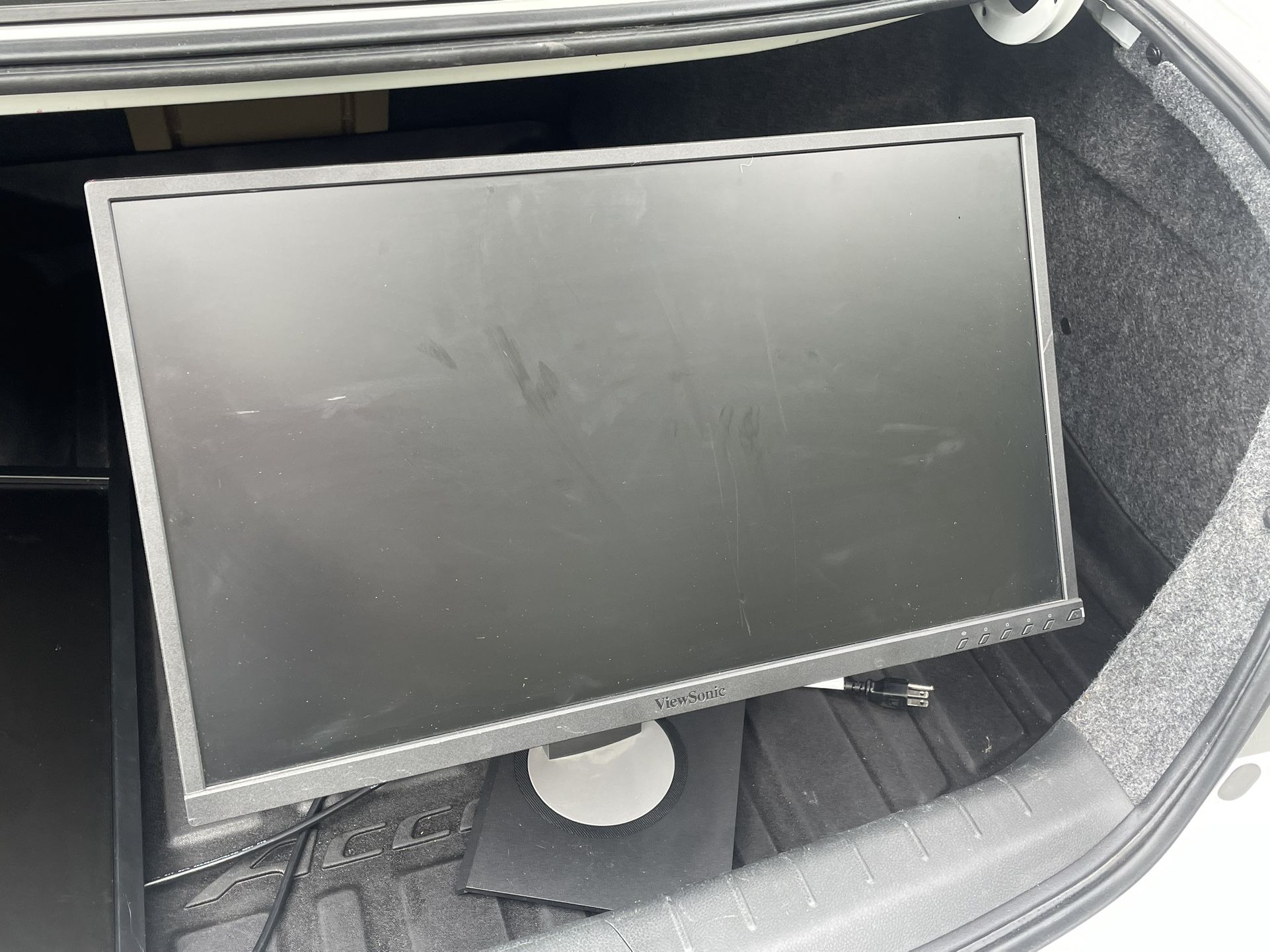 ViewSonic VG2448 17’ 1080p monitor