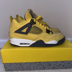Air Jordan 4 Retro Lightning Yellow Sneaker Size 10.5 Excellent Condition