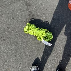 100 Ft Extension Cord 