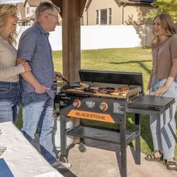 New 28' Black Stone Griddle