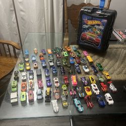 Hotwheels Cars And Carry Case Bundle 