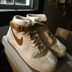 Nike Wmns Air Force 1 Mid ‘Desert Ochre'