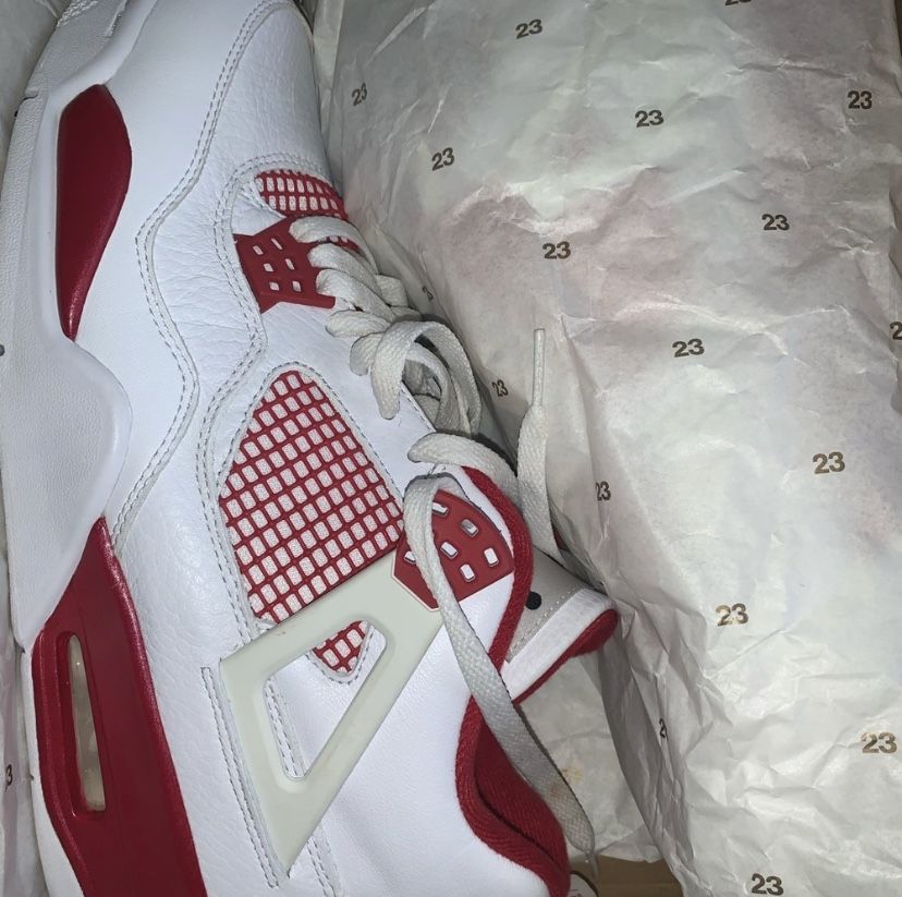 Jordan Retro 4