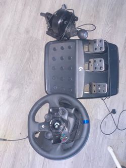 Logitech G920 Racing Wheel with Pedals and Shifter