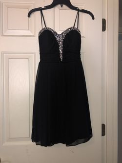 Nordstrom’s Speechless size 5 black homecoming dress