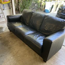 2 Seater And 3 Seater Couch/Sofa