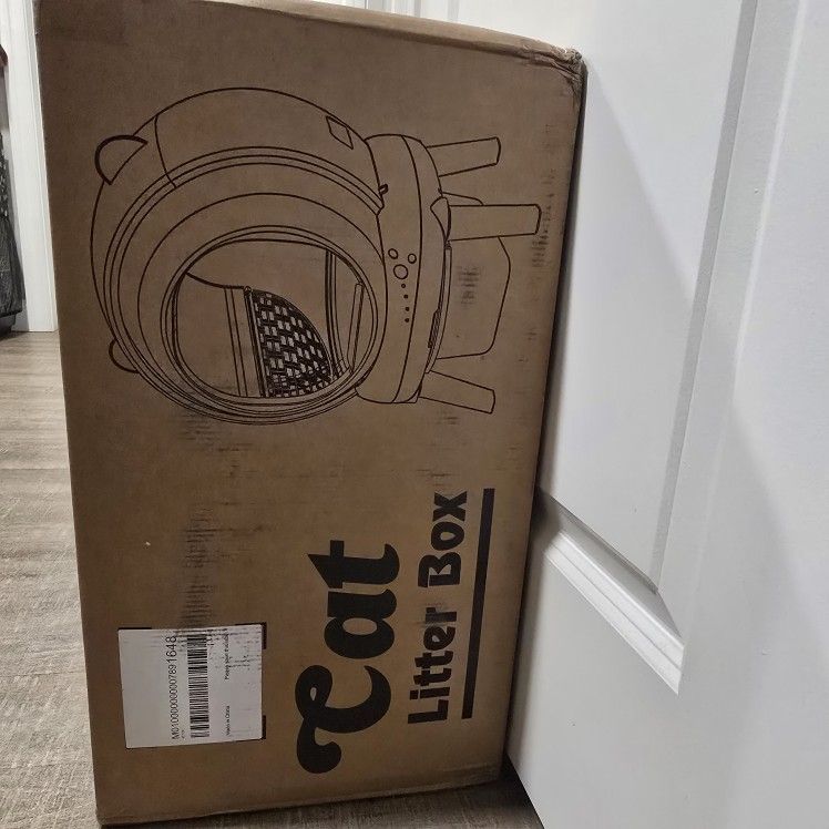 Automatic litter box for multiple cats