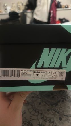 Air Jordan 1 Retro High OG Green Glow Size 9.5