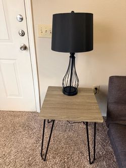 Two Howse Modern End Table with Hairpin Legs - Industrial-Style, Woodgrain Finish, and Steel Accent Furniture for Living Room, Bedroom, or Office