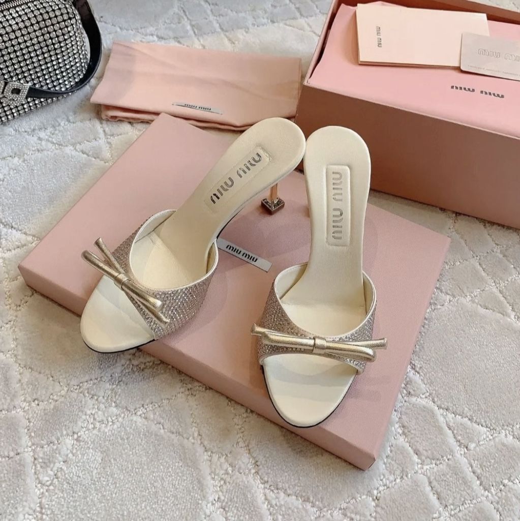 High-heeled rhinestone sandals