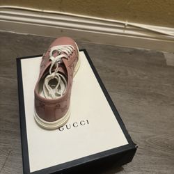 Gucci Shoes 