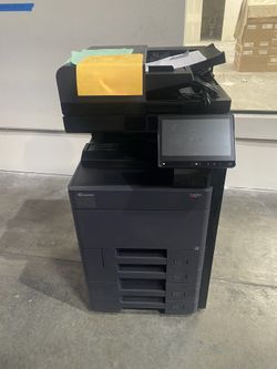 CopyStar Cs-4053ci Color Copier Only 9K Copies in it