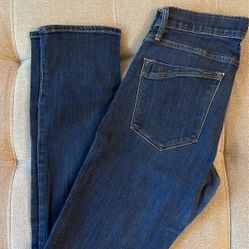 10. Express Jean