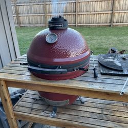 Kamado Joe - Medium Size 