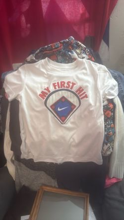 Nike dry-fit size 6-7 boys shirt