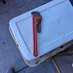 18" Rigid Pipe Wrench New 