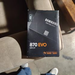 Sealed Samsung SSD 4tb
