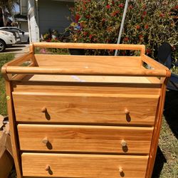 Dresser W Baby Changing Table