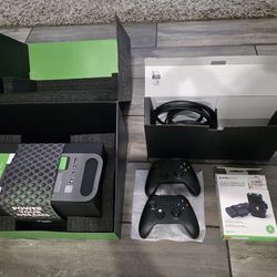 XBOX Series X with Original Box and Accessories