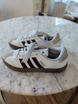 Addidas women shoes
