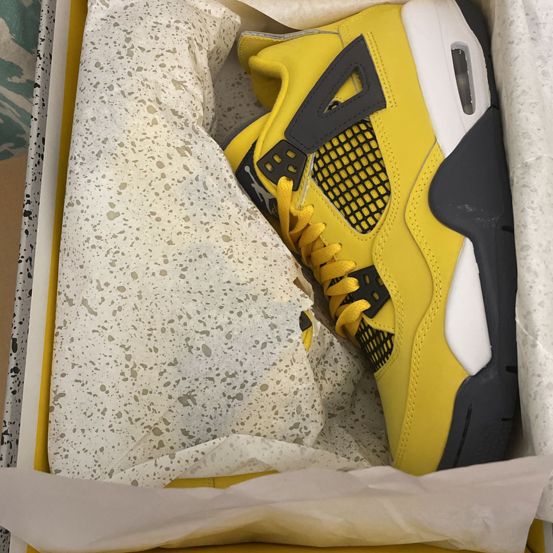 Jordan 4 Tour Yellow Size 7youth DS With Receipt