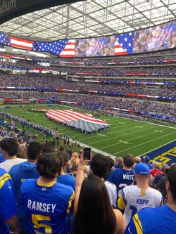 Rams vs Giants MNF 2 Tix
