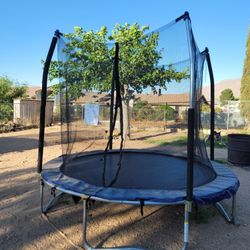 8 Ft Trampoline 