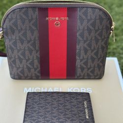 Michael Kors Dome Crossbody with Passport Case, New in Gift Box/ Set MK nuevos en caja de regalo