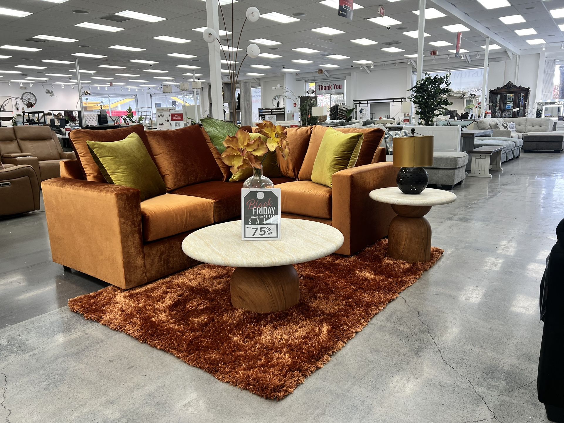 SECTIONAL IN GLAM VELVET!!!80”x70 Perfect