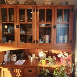 Beautiful Antique China Hutch