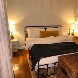 King size BedFrame & Mattress & Mattress Cover