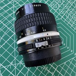 Nikon Nikkor 35mm f2 AI-S Manual Focus F Mount Lens