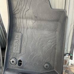 2019 Jeep Wrangler Floor Mat . Front Are Robert , Good Condition 