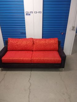 4 seater Couch In Good Conditions
