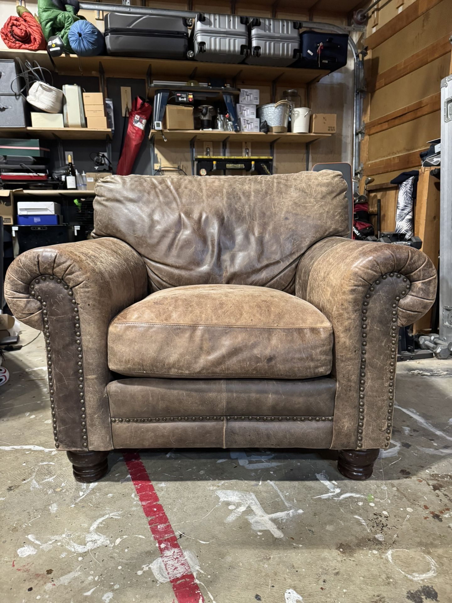 Full Grain Leather Oversized Chair