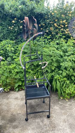 Bird play stand
