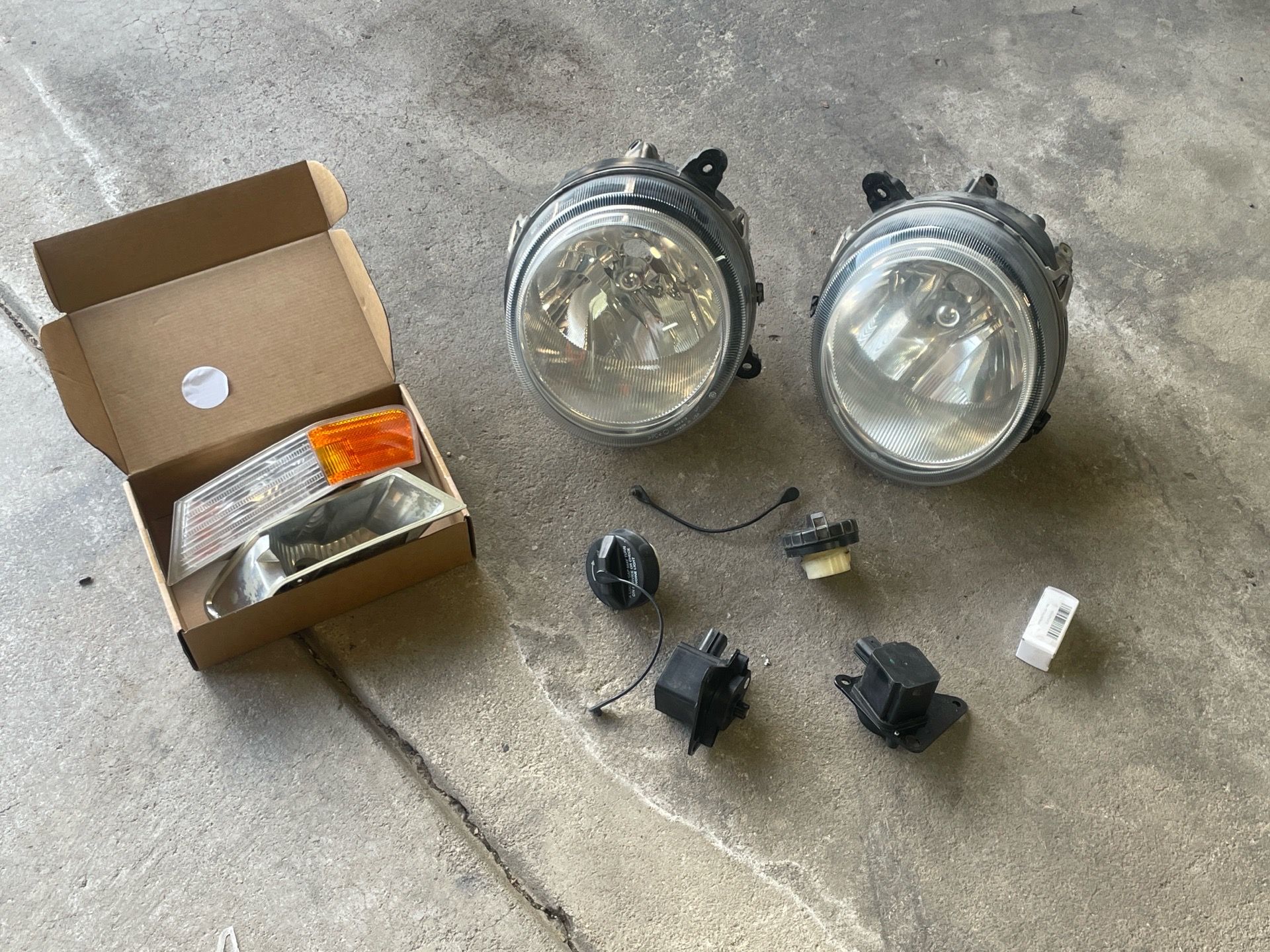 Jeep Patriot Parts - Headlights, Side Marker, Gas Cap, Intake Manifold Runner, Etc.