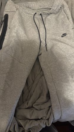 grey nike tech pants (new)