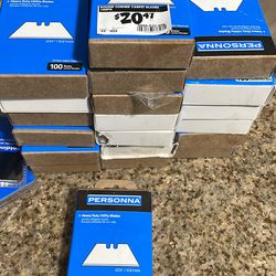 Heavy duty utility blade