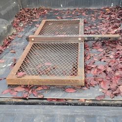 2" Receiver Mounted Rack,  rusty, but Heavy Duty, all steel!