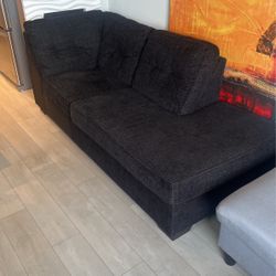 Black Sectional Couch 