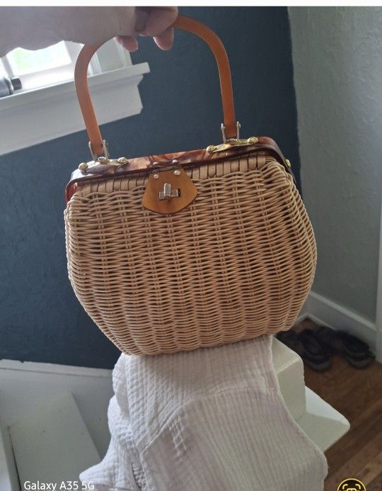 Vintage Wicker Dorette Purse
