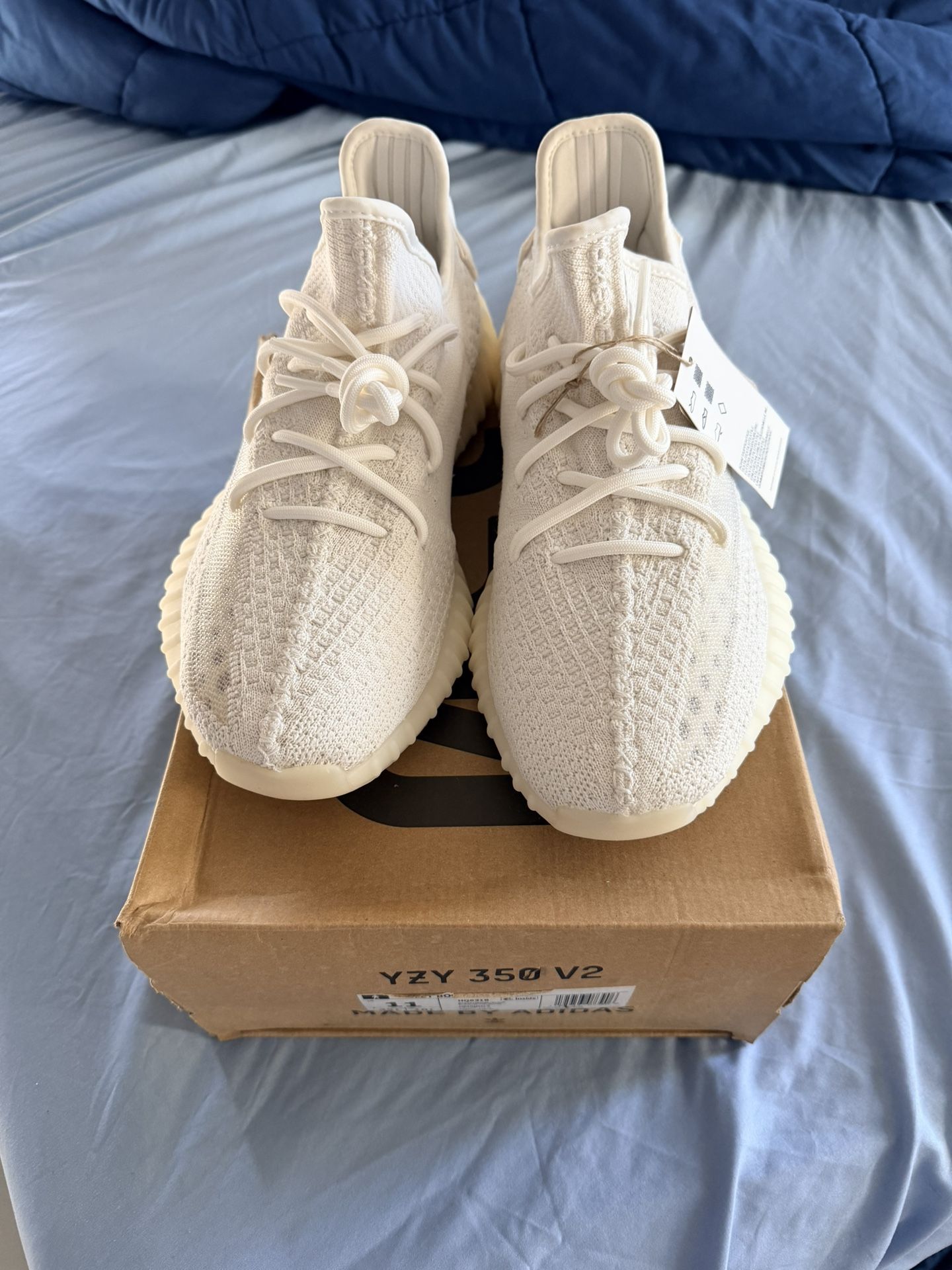 Yeezy 350 Bone