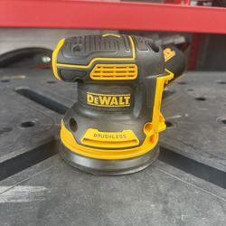Dewalt 20V MAX XR Cordless Brushless 5 in. Random Orbital Sander (Tool Only) 